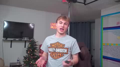 Snapshot of mattcashxxx chatting on 25, 12, 2024 Matt Cash online show from 25, 12, 2024