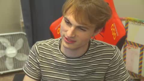 Snapshot of mattcashxxx chatting on 13, 5, 2026 Matt Cash online show from 13, 5, 2026