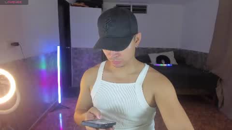 Matt Coom Independent model online show from 17, 7, 2026