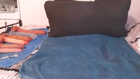 Snapshot of matten80 chatting on 21, 12, 2025 matten80 online show from 21, 12, 2025