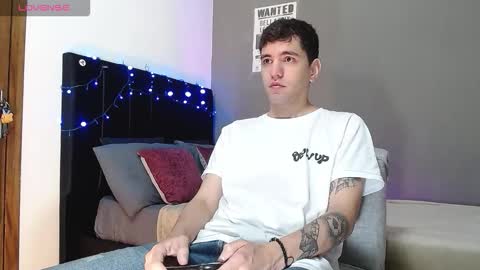 ---Matteo--- online show from 3, 12, 2025