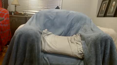 Snapshot of matterson23 chatting on 12, 9, 2025 matterson23 online show from 12, 9, 2025