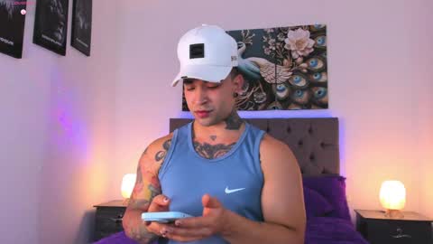 Matthew INDEPENDENT MODEL online show from 5, 5, 2026