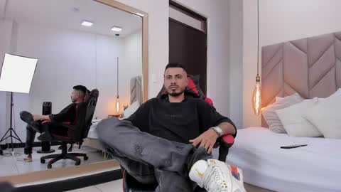 Matthew online show from 26, 4, 2026