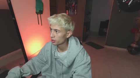 mattias     online show from 10, 3, 2025