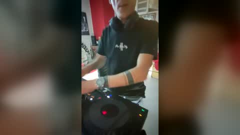 mattiatoyboyxx online show from 3, 8, 2026