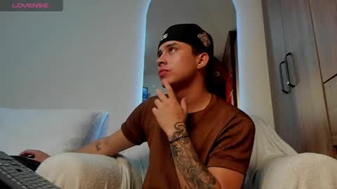 mattiwsmorris_ online show from 22, 4, 2026