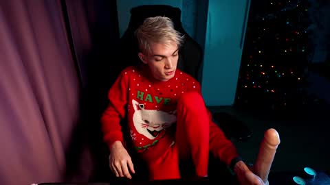 Snapshot of mattyaiden chatting on 22, 12, 2024 Matty Aiden online show from 22, 12, 2024