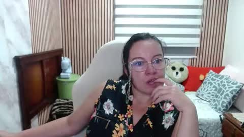 Sonia online show from 4, 5, 2026