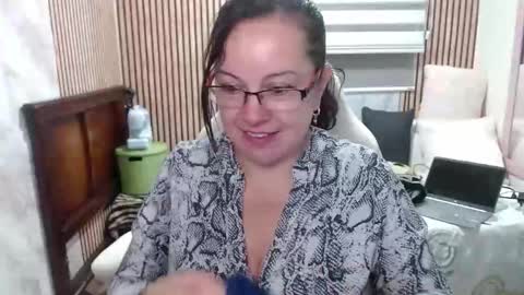 Sonia online show from 9, 6, 2026