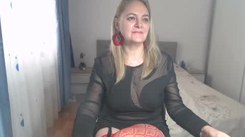 maturediana online show from 27, 2, 2025