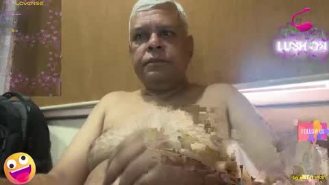 Snapshot of maturedman_44 chatting on 17, 9, 2025 DEV online show from 17, 9, 2025