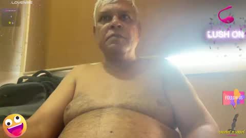 Snapshot of maturedman_44 chatting on 22, 11, 2025 DEV online show from 22, 11, 2025