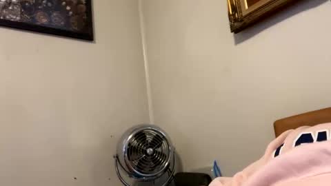 Snapshot of maturejerky chatting on 17, 11, 2025 maturejerky online show from 17, 11, 2025