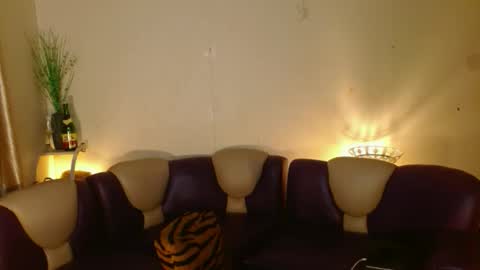 maturity_mommy_intown online show from 21, 11, 2025