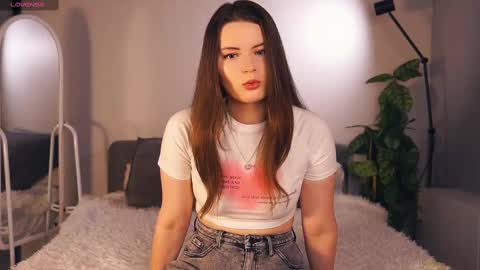 Lily online show from 16, 2, 2025