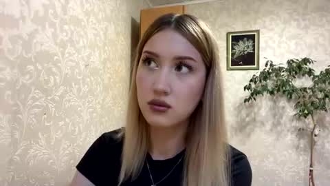 Mia online show from 29, 7, 2026