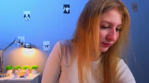 Snapshot of maureencoombs chatting on 24, 11, 2025 maureencoombs online show from 24, 11, 2025