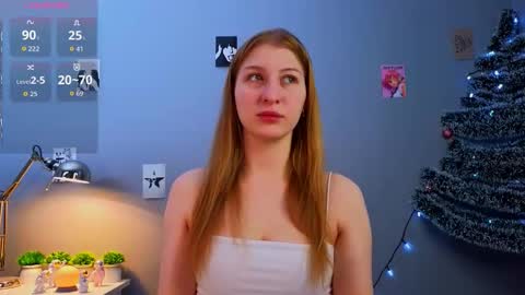 Snapshot of maureencoombs chatting on 18, 12, 2025 maureencoombs online show from 18, 12, 2025