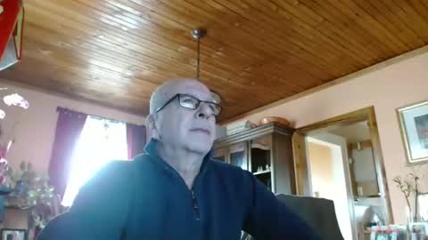 Maurice online show from 2, 2, 2025