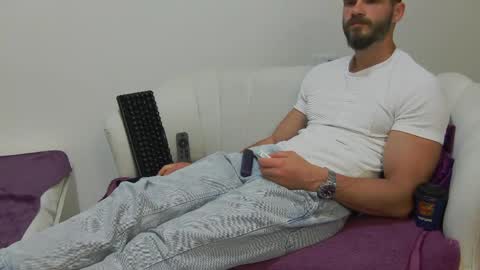 Snapshot of mauro_real_man chatting on 3, 5, 2026 mauro_real_man online show from 3, 5, 2026