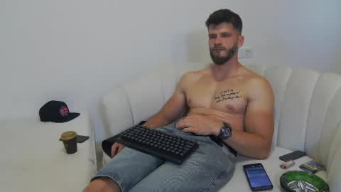 Snapshot of mauro_real_man chatting on 8, 6, 2026 mauro_real_man online show from 8, 6, 2026