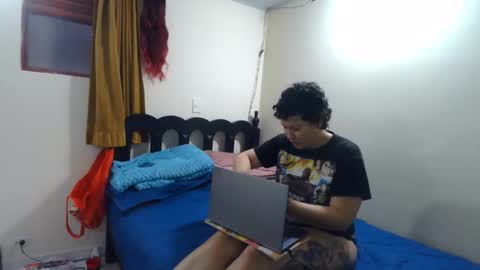 Snapshot of mauroluxandra chatting on 8, 6, 2026 mauroluxandra online show from 8, 6, 2026