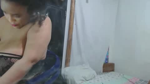 Snapshot of mauryandjonny chatting on 7, 10, 2025 mauryandjonny online show from 7, 10, 2025