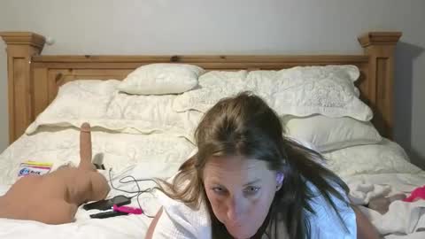 Mavierose online show from 22, 4, 2026