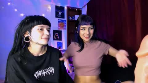 Snapshot of mavimist_ chatting on 19, 2, 2026 mavimist_ online show from 19, 2, 2026