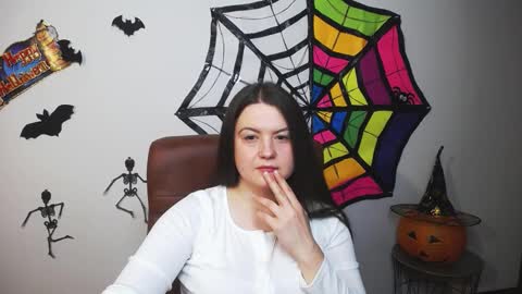 Snapshot of mavkacute chatting on 18, 10, 2025 MavkaCute online show from 18, 10, 2025