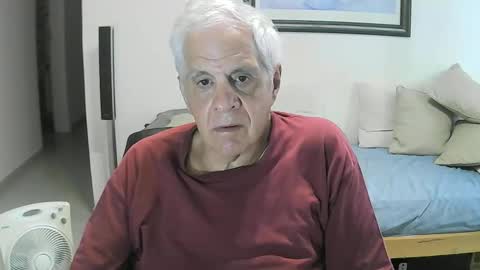 Snapshot of max_2017 chatting on 12, 1, 2026 max_2017 online show from 12, 1, 2026