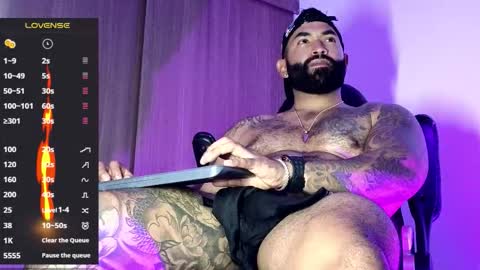 max__prada online show from 16, 10, 2025