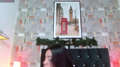 Max  Ashley online show from 4, 1, 2025