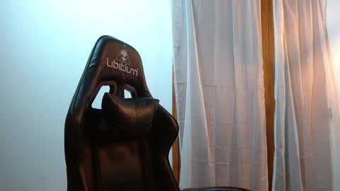 Max  Ashley online show from 21, 1, 2025