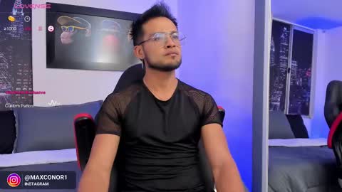 Snapshot of max_conor_ chatting on 2, 2, 2025 Max Conor online show from 2, 2, 2025