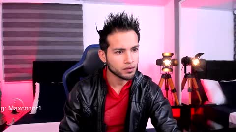 Snapshot of max_conor_ chatting on 6, 3, 2025 Max Conor online show from 6, 3, 2025