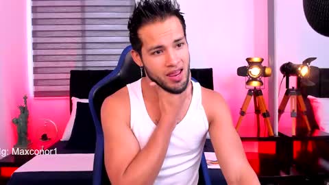 Snapshot of max_conor_ chatting on 7, 3, 2025 Max Conor online show from 7, 3, 2025