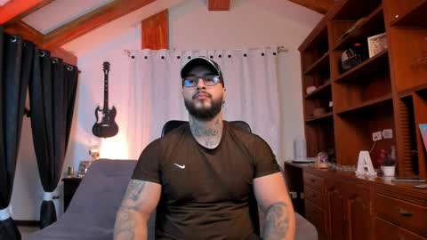 max D. online show from 22, 9, 2025