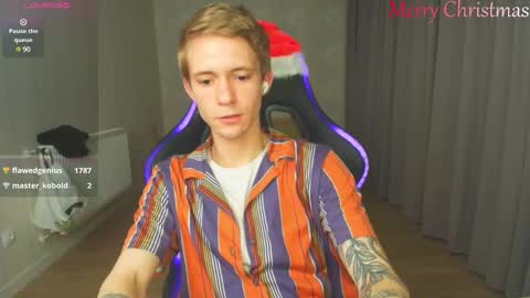 Max Gen with tats 24years  And Ethan without tats 20 years online show from 26, 12, 2024