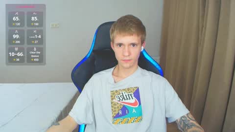 Max Gen with tats 24years  And Ethan without tats 20 years online show from 22, 2, 2025