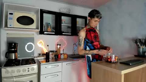 Max online show from 25, 2, 2026