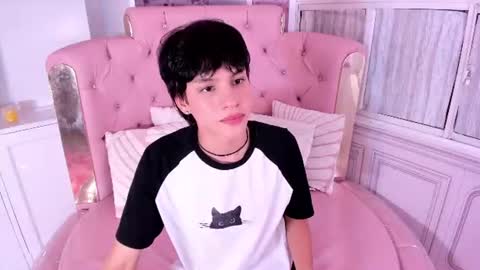 Snapshot of max_hunter1 chatting on 17, 7, 2026 Max online show from 17, 7, 2026