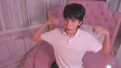 Snapshot of max_hunter1 chatting on 23, 7, 2026 Max online show from 23, 7, 2026