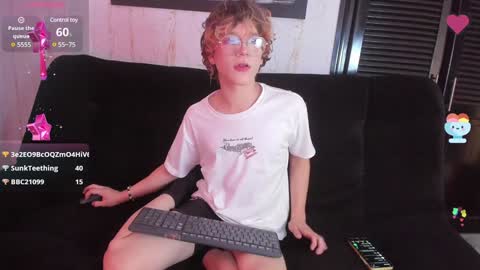 Max lover1 online show from 3, 2, 2025