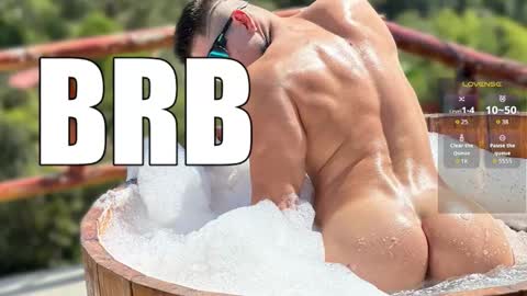 Snapshot of max_mayer chatting on 12, 10, 2025 Maximo Mayer online show from 12, 10, 2025