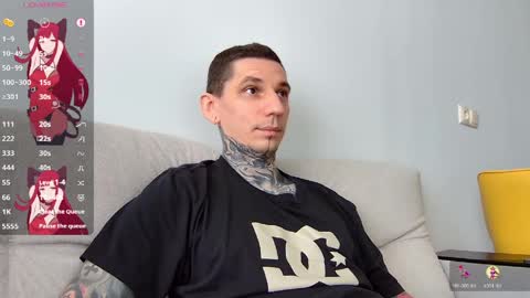 Snapshot of max_reaves chatting on 8, 6, 2026 online show from 8, 6, 2026