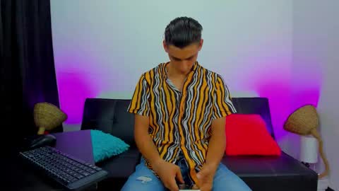 MAX     online show from 25, 9, 2025