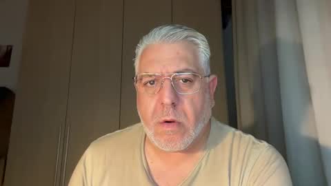 maxbillo online show from 20, 4, 2026