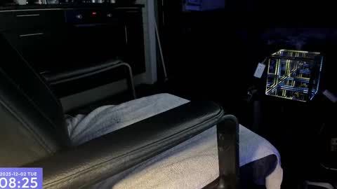 Maxel F online show from 2, 12, 2025